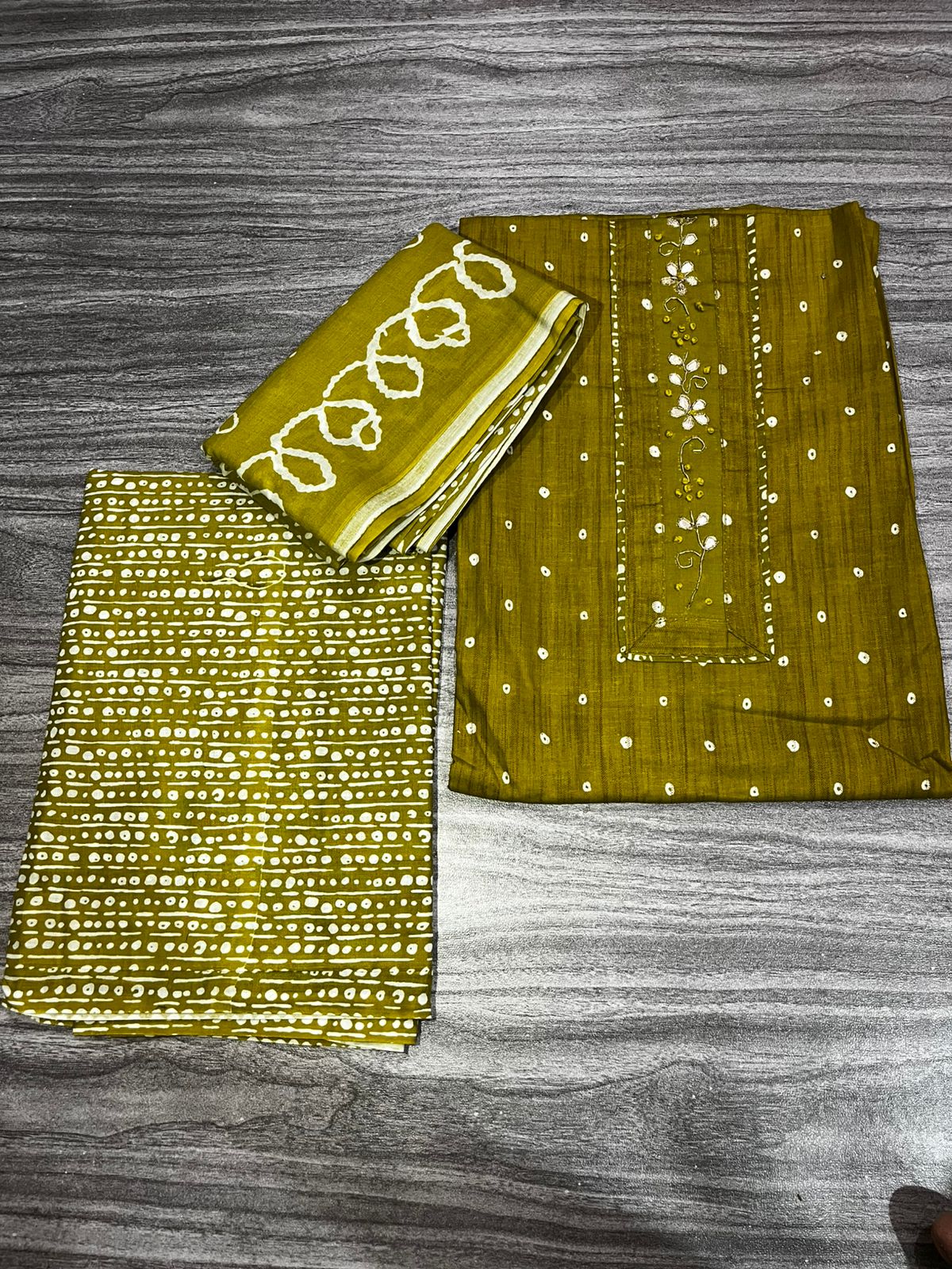 Women’s Mustard Yellow Bandhani Printed Dress Material – 3 Piece Unstitched Fabric Set