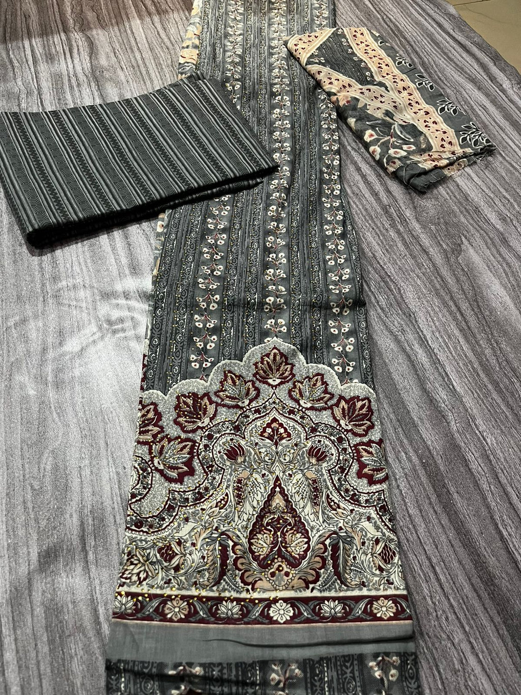 Grey & Maroon Printed 3-Piece Fabric Set – Top, Bottom & Dupatta