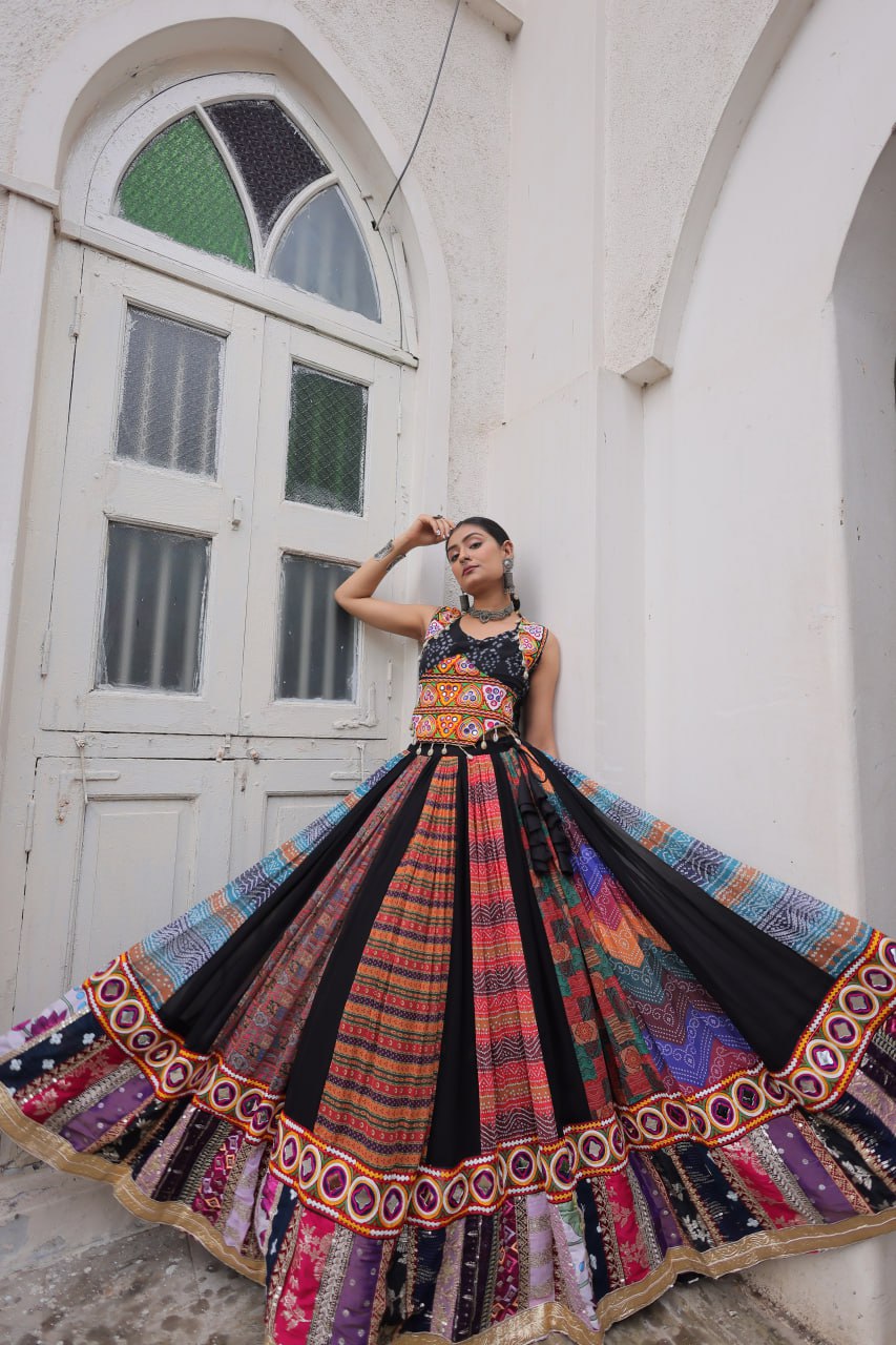 Product Code: LW-7135 - Traditional Gamthi Embroidered Lehenga Set NAVRATRI
