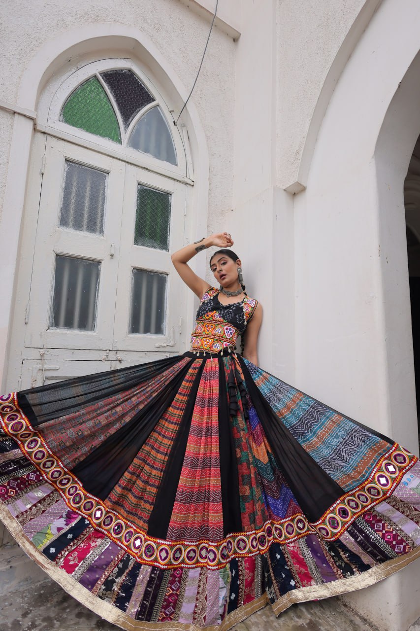 Product Code: LW-7135 - Traditional Gamthi Embroidered Lehenga Set NAVRATRI