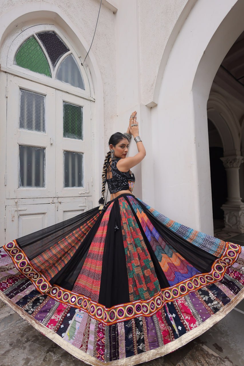 Product Code: LW-7135 - Traditional Gamthi Embroidered Lehenga Set NAVRATRI