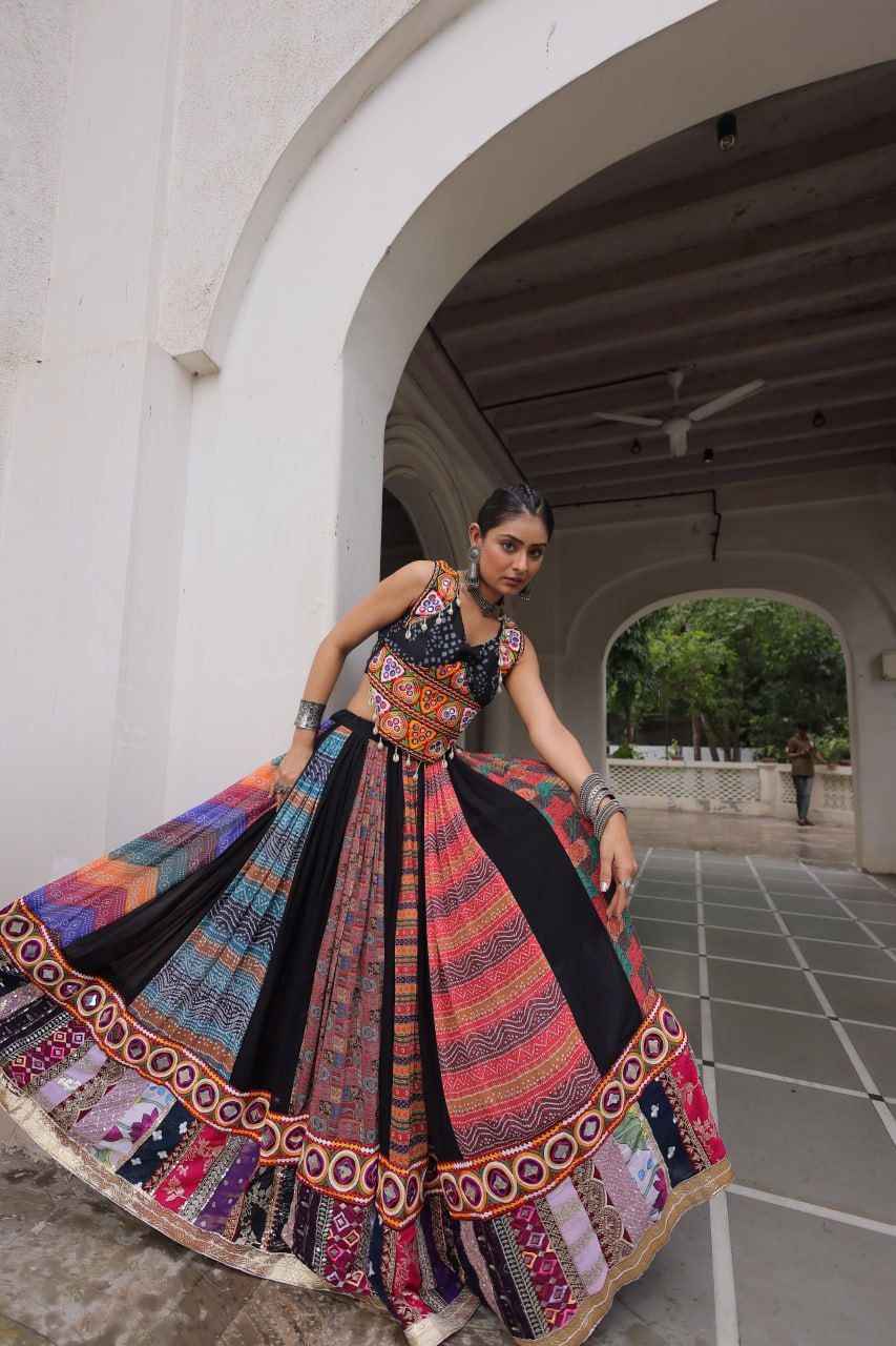 Product Code: LW-7135 - Traditional Gamthi Embroidered Lehenga Set NAVRATRI