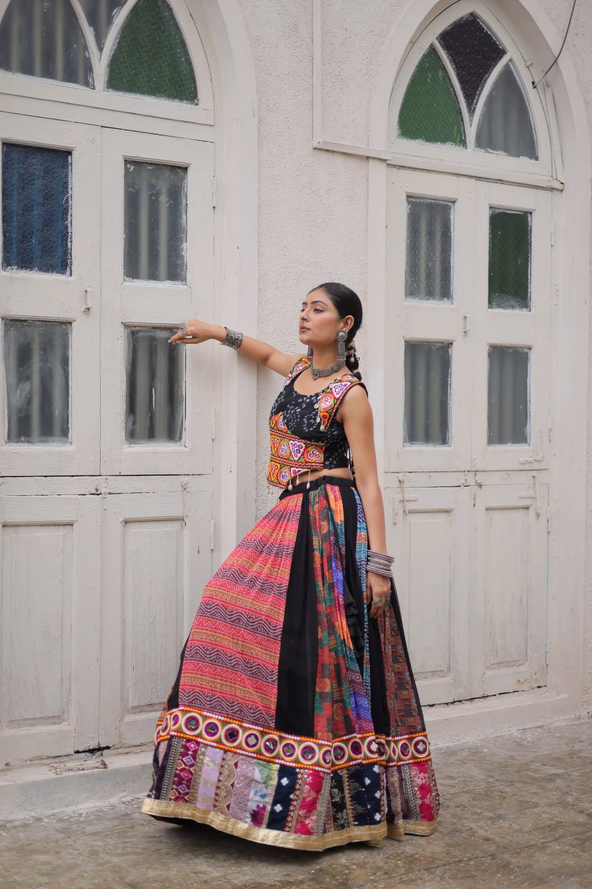 Product Code: LW-7135 - Traditional Gamthi Embroidered Lehenga Set NAVRATRI