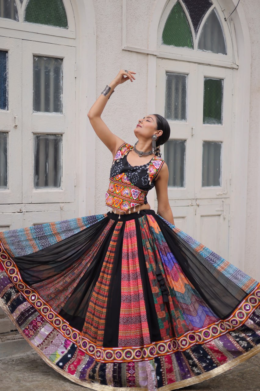 Product Code: LW-7135 - Traditional Gamthi Embroidered Lehenga Set NAVRATRI