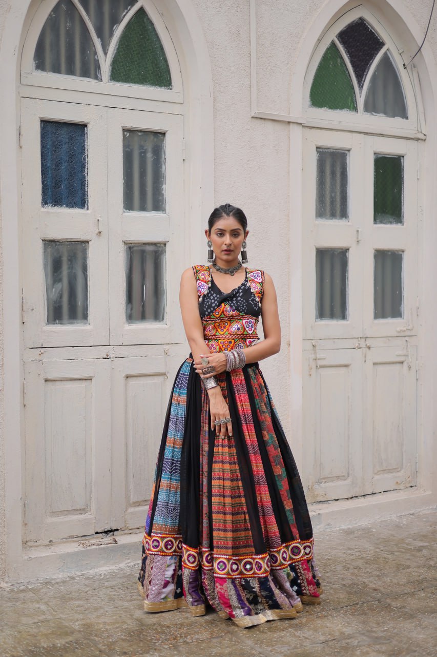 Product Code: LW-7135 - Traditional Gamthi Embroidered Lehenga Set NAVRATRI