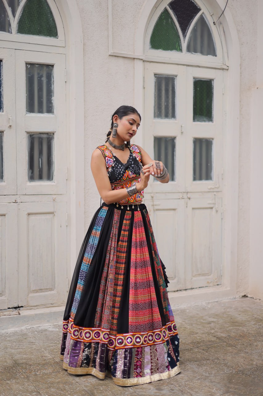 Product Code: LW-7135 - Traditional Gamthi Embroidered Lehenga Set NAVRATRI