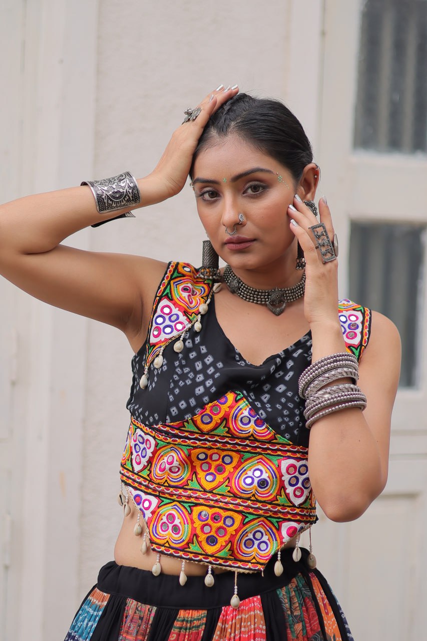 Product Code: LW-7135 - Traditional Gamthi Embroidered Lehenga Set NAVRATRI
