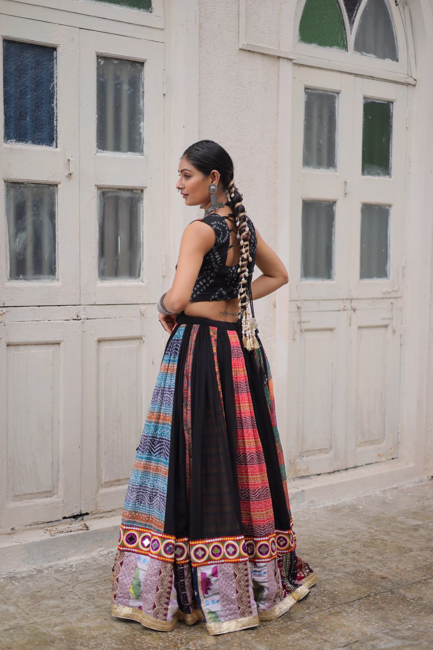 Product Code: LW-7135 - Traditional Gamthi Embroidered Lehenga Set NAVRATRI