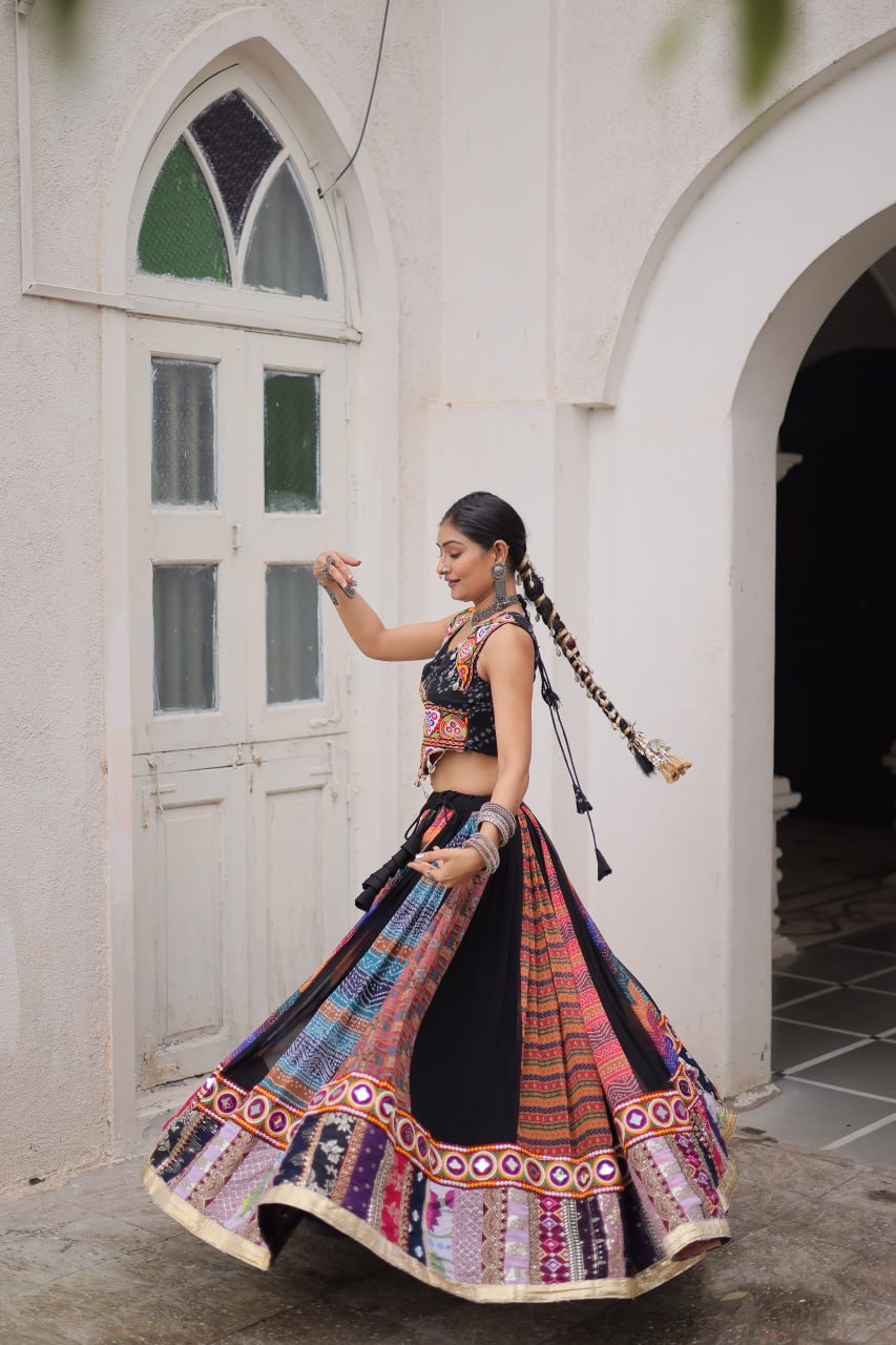 Product Code: LW-7135 - Traditional Gamthi Embroidered Lehenga Set NAVRATRI