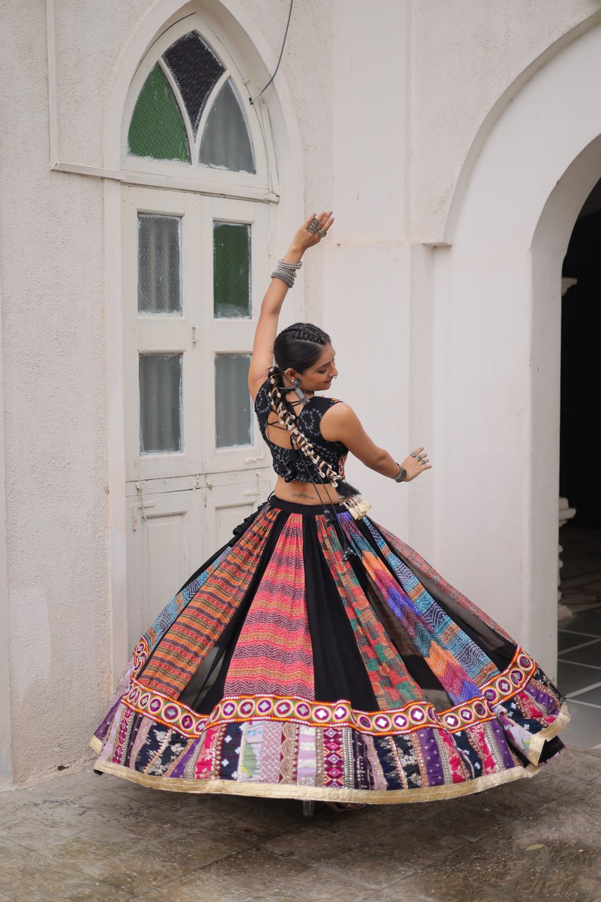 Product Code: LW-7135 - Traditional Gamthi Embroidered Lehenga Set NAVRATRI