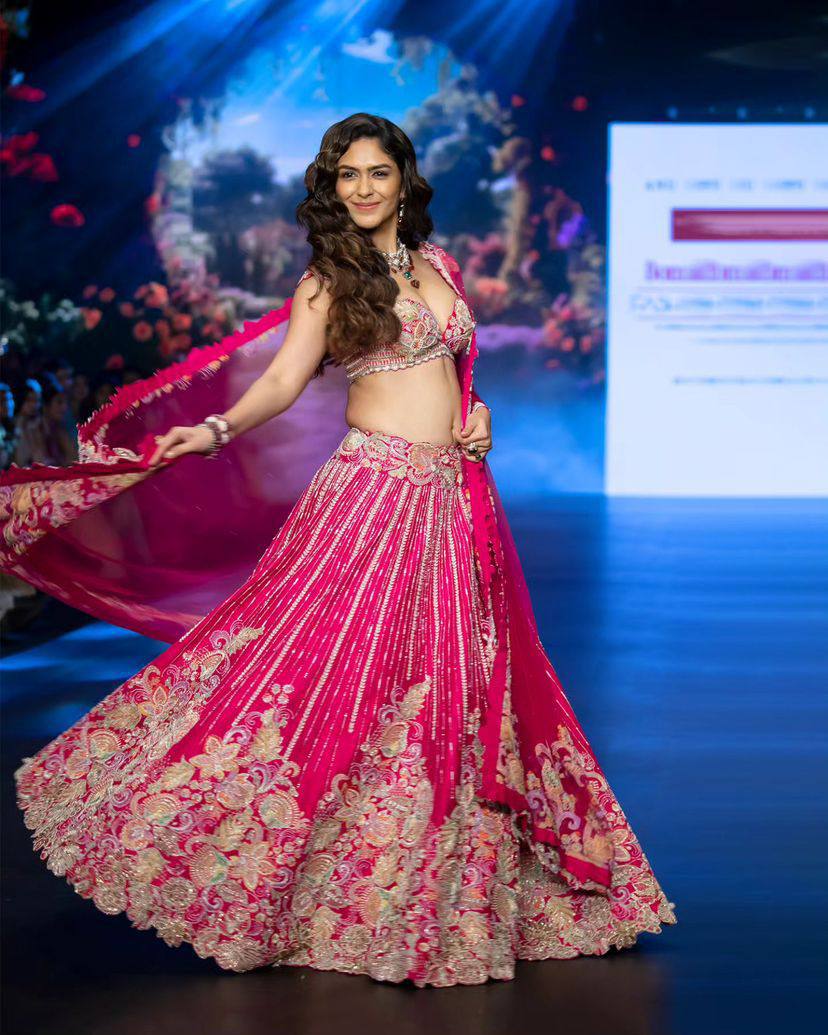 Buy Graceful Faux Georgette Lehenga with Embroidery &amp; Sequins Work Online