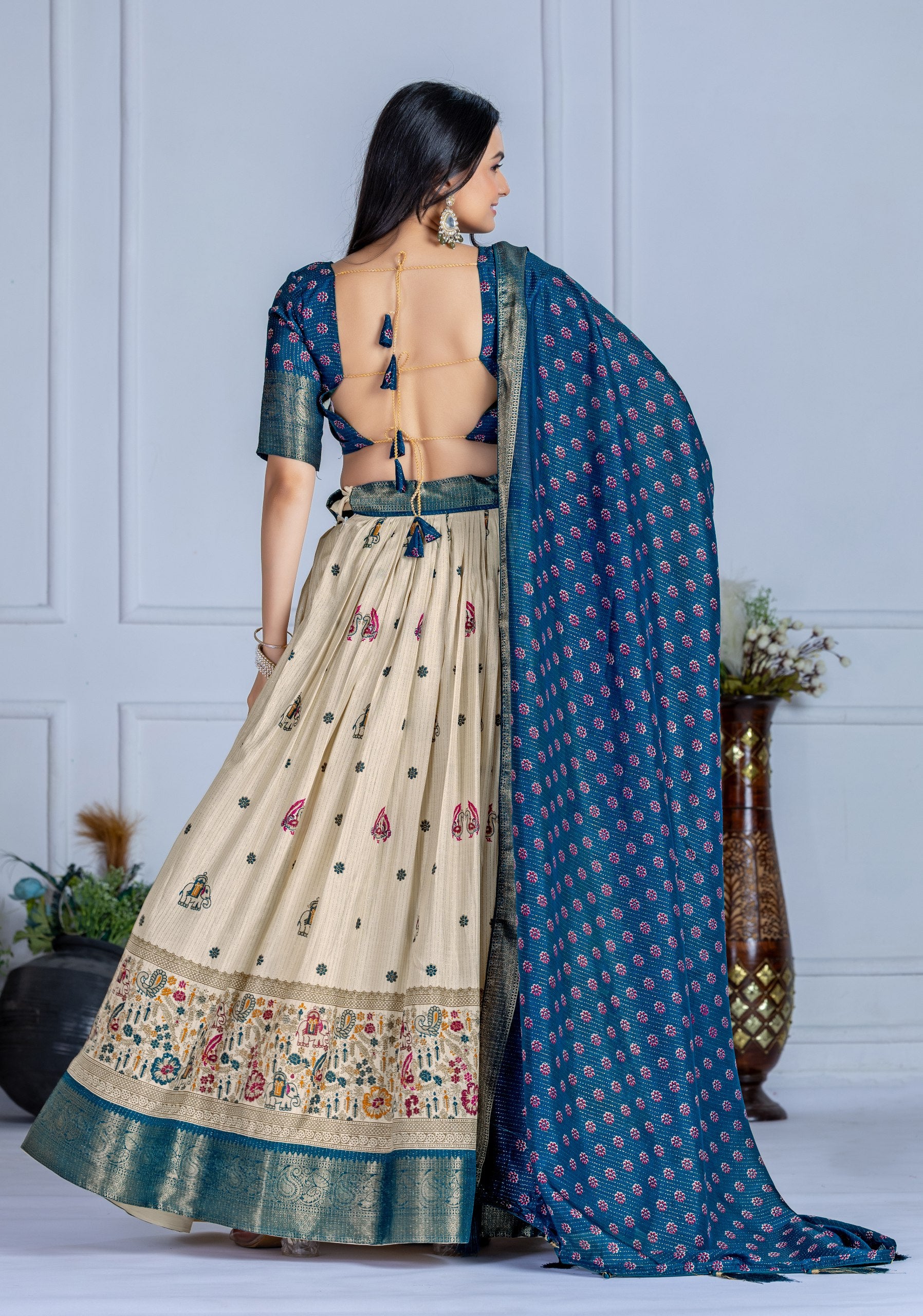 ✨ "Heavy Lichi Jacquard Lehenga Choli with Dupatta | Stitched Upto Size 44 | Wedding & Party Wear (1.2 KG) 🌹"