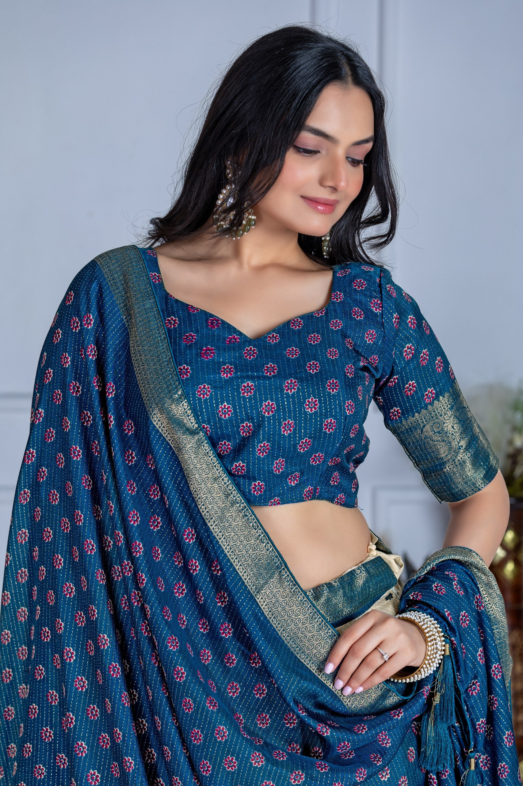 ✨ "Heavy Lichi Jacquard Lehenga Choli with Dupatta | Stitched Upto Size 44 | Wedding & Party Wear (1.2 KG) 🌹"