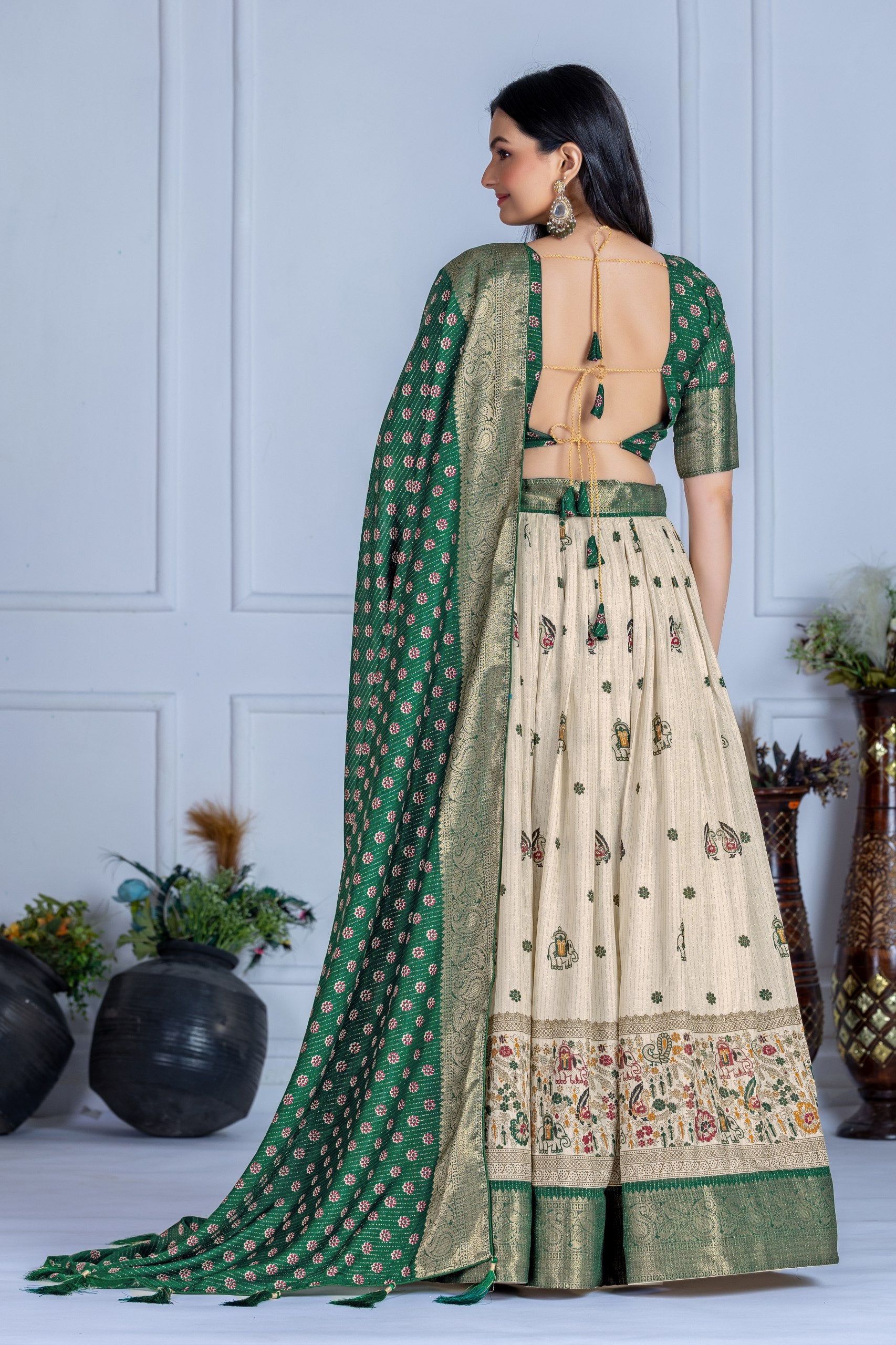 ✨ "Heavy Lichi Jacquard Lehenga Choli with Dupatta | Stitched Upto Size 44 | Wedding & Party Wear (1.2 KG) 🌹"