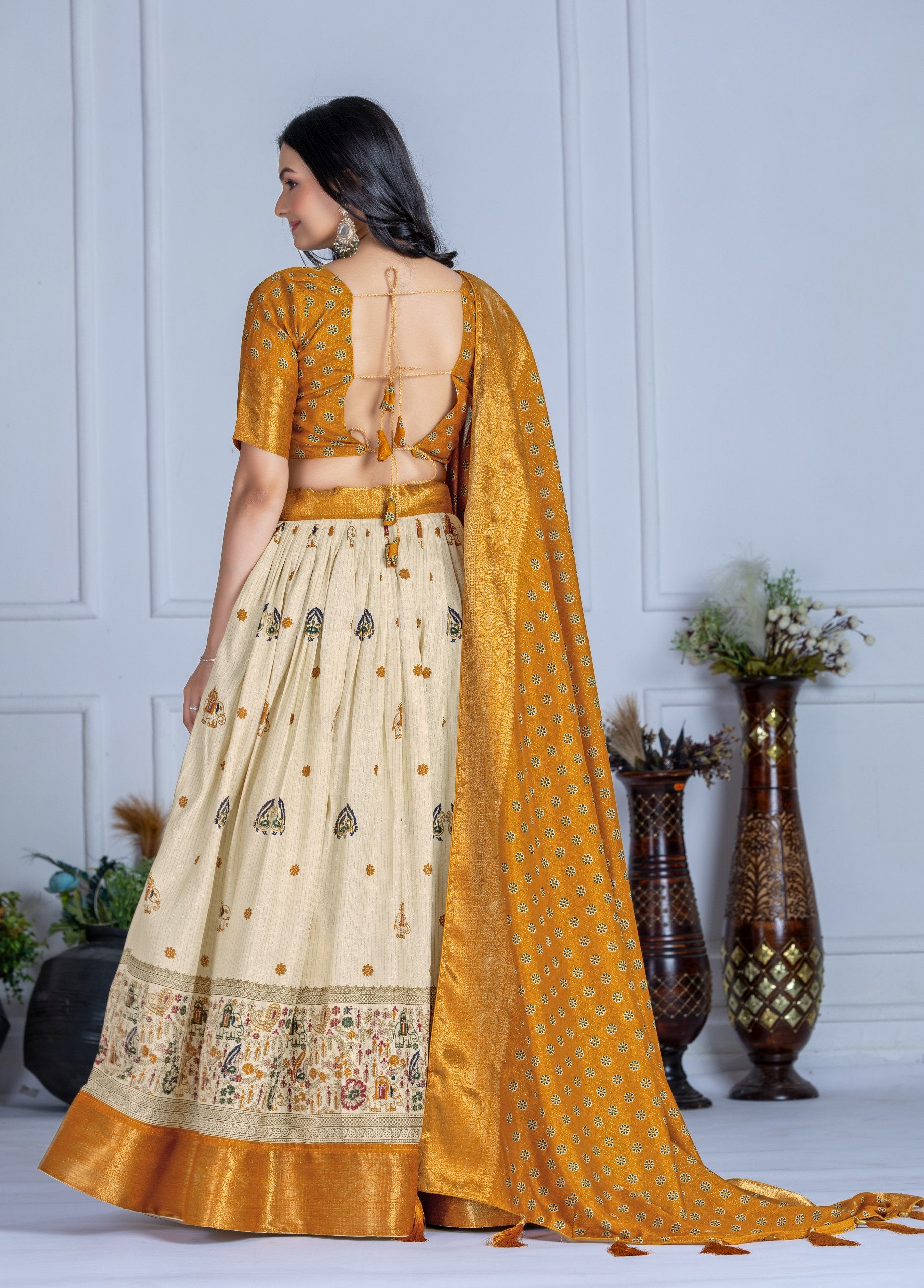 ✨ "Heavy Lichi Jacquard Lehenga Choli with Dupatta | Stitched Upto Size 44 | Wedding & Party Wear (1.2 KG) 🌹"