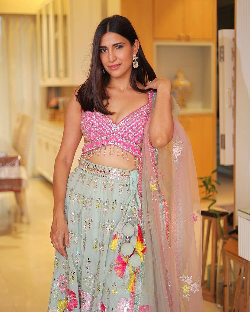 Fox Georgette Lehenga with Real Mirror Sequins Embroidery & Net Dupatta – Semi-Stitched Partywear Set