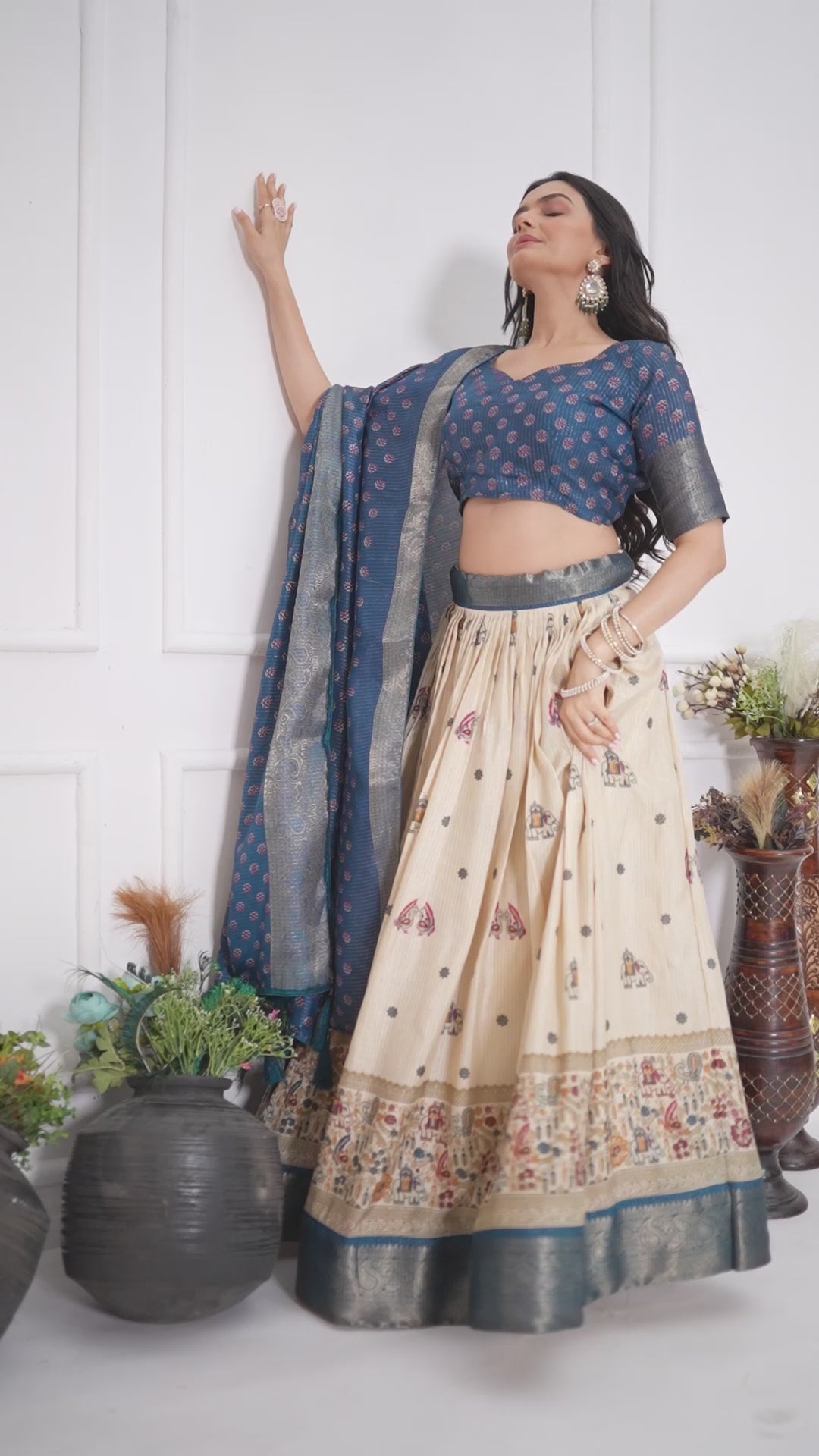 ✨ "Heavy Lichi Jacquard Lehenga Choli with Dupatta | Stitched Upto Size 44 | Wedding & Party Wear (1.2 KG) 🌹"